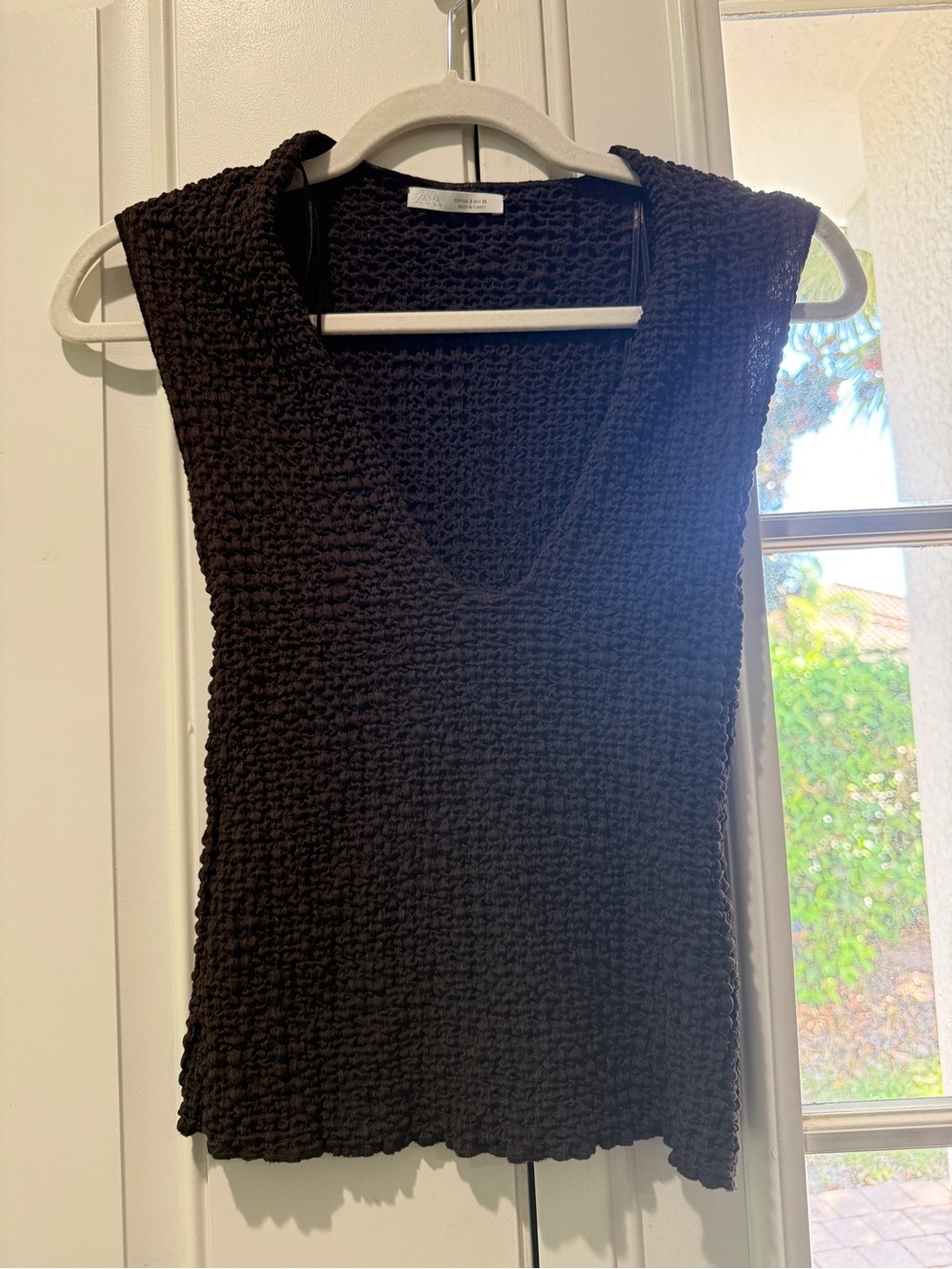Zara Brown Textured V-Neck Sleeveless Tank